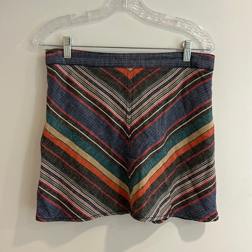 Pretty slimming colorful Free People mini skirt cotton and linen blend size 8